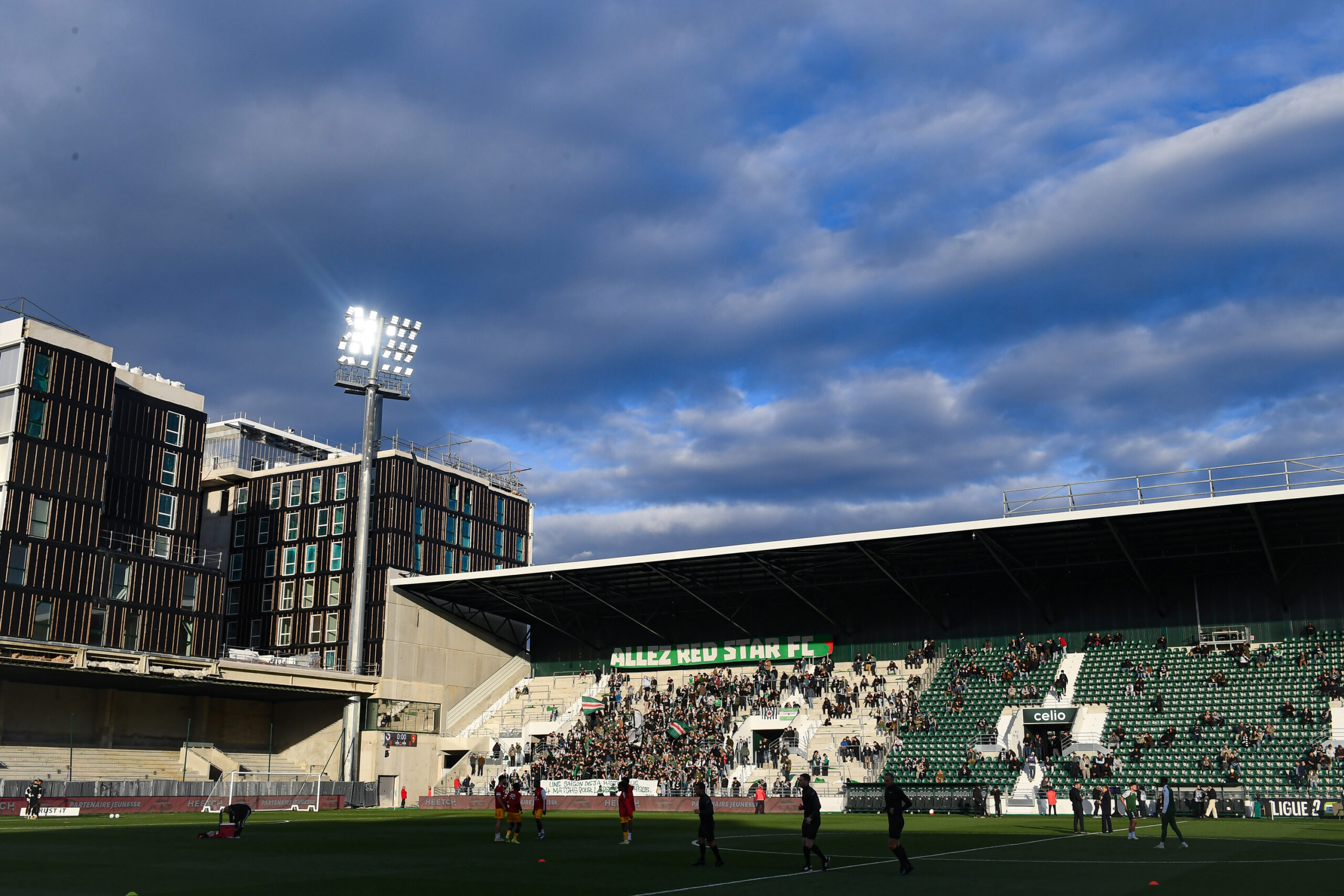 Mauvaise nouvelle pour les supporters du Red Star : la tribune Nord sera vide pour la réception de Sochaux en Ligue 2