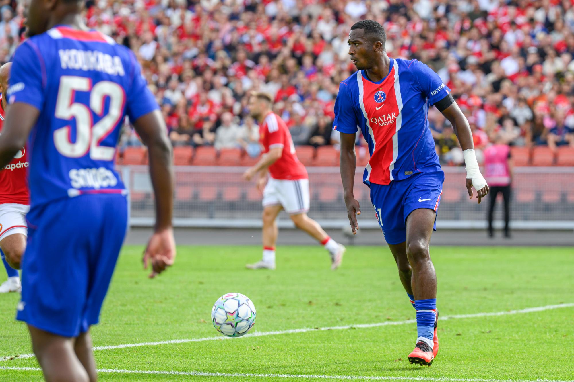 Willian Pacho se livre sur le décès de sa mère, le jour de son premier match en professionnel