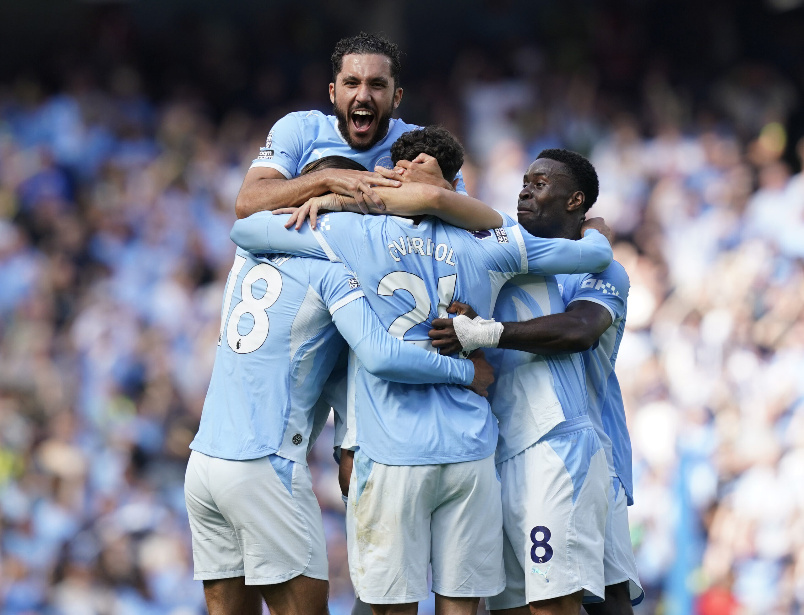 Premier League : Rayan Cherki sauve Manchester City face à Bournemouth, Aston Villa se fait détruire par Brighton