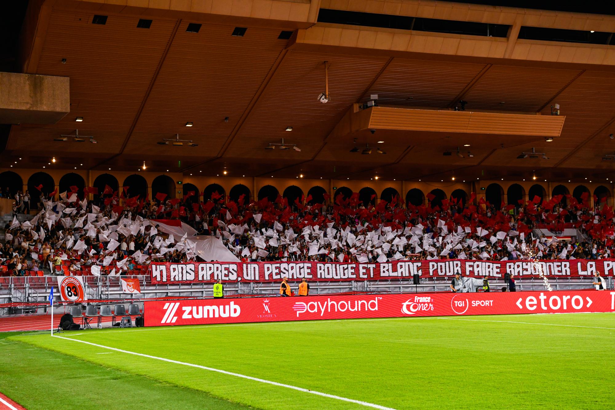 Les 1 000 places du parcage monégasque vendues en 4 minutes pour le déplacement au PSG