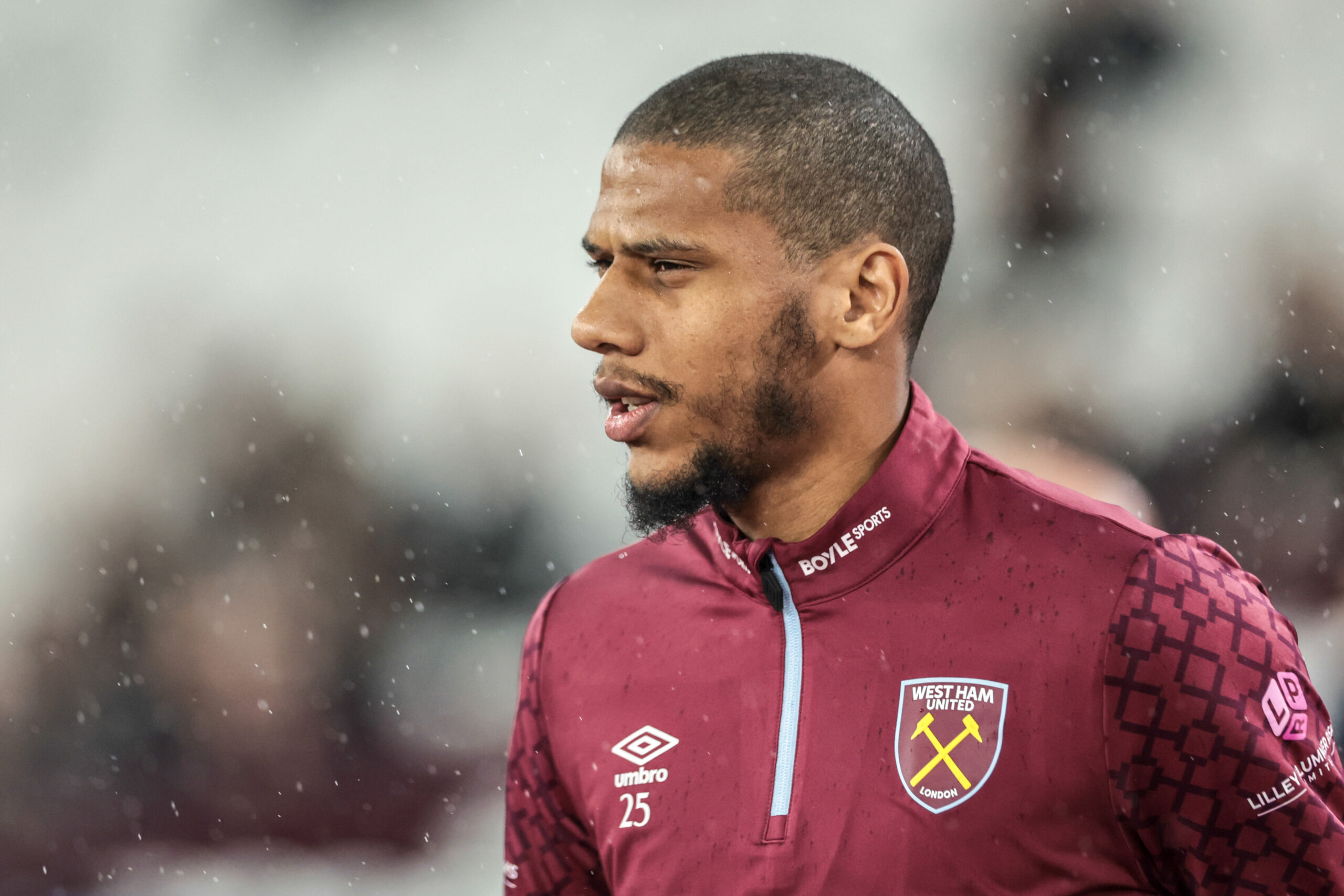 Le défenseur français Jean-Clair Todibo quitte West Ham officiellement transféré à Lens