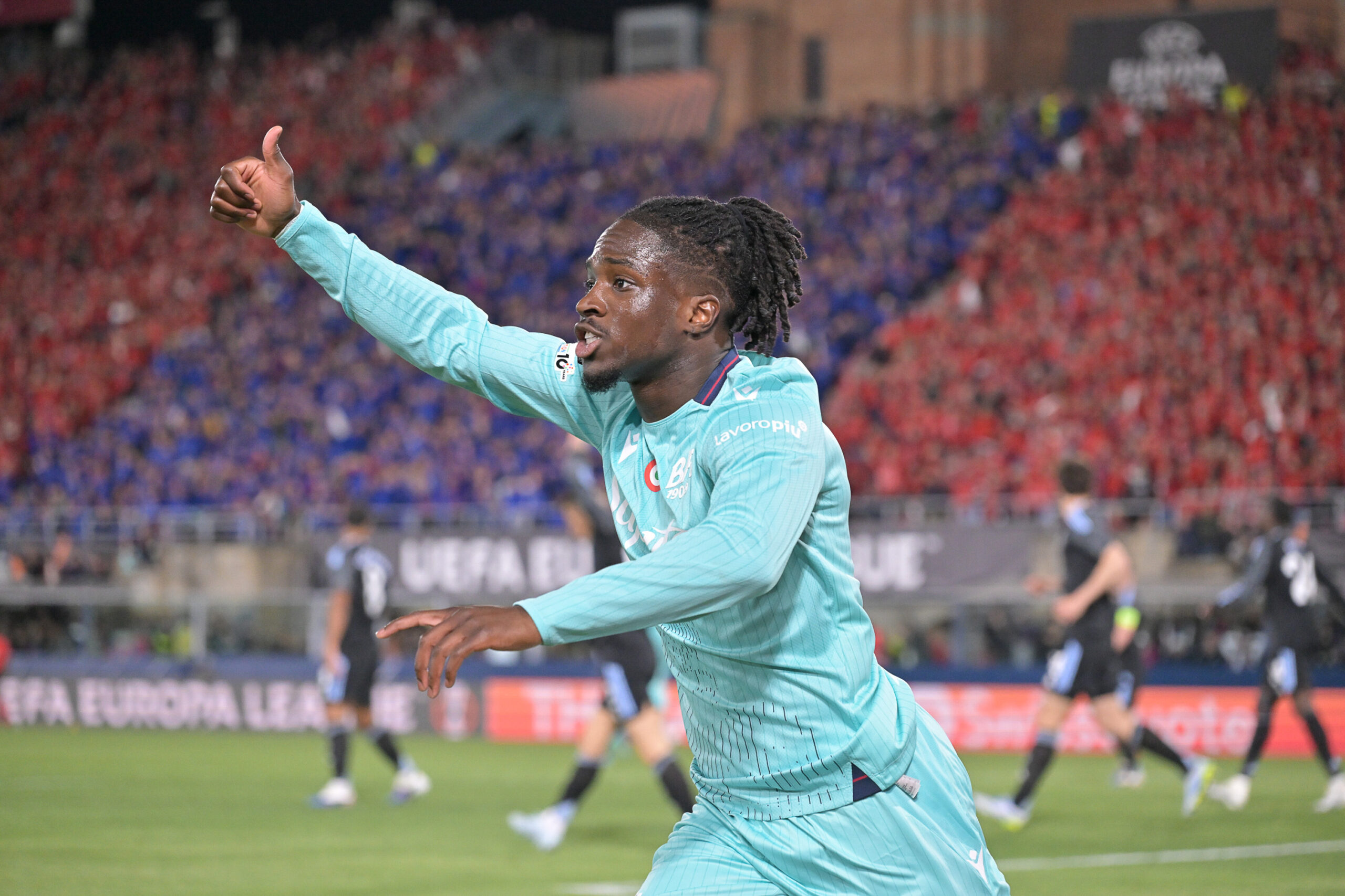 Jonathan Rowe, ancien joueur de Marseille officiellement prêté à l'Atalanta Bergame depuis Bologne