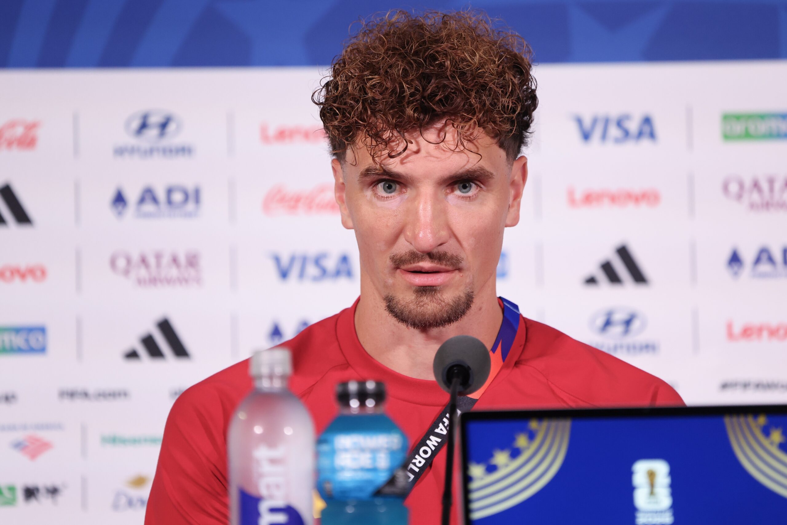 Thomas Meunier dénonce le prix de certains joueurs après le transfert d'Ayyoub Bouaddi en Premier League