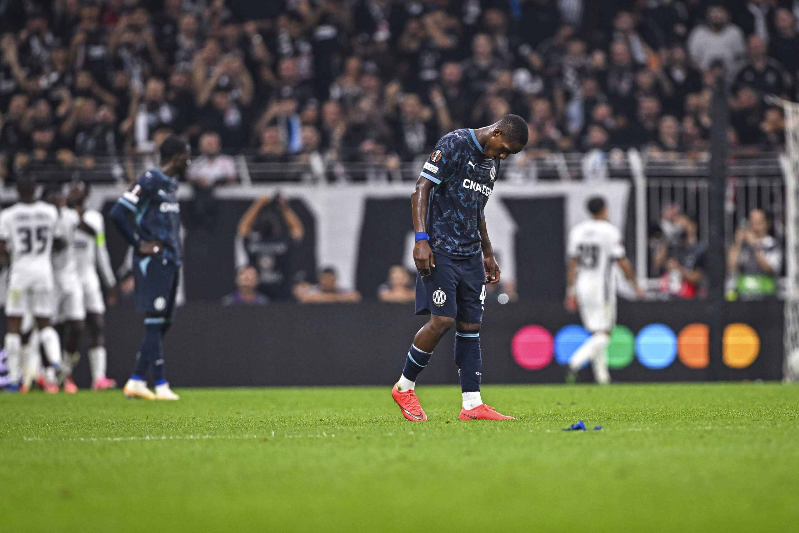 Ligue Europa : Quatrième défaite de rang, entraîneur dépassé, joueurs indésirables devenus titulaires... Marseille au bord de la crise de nerfs