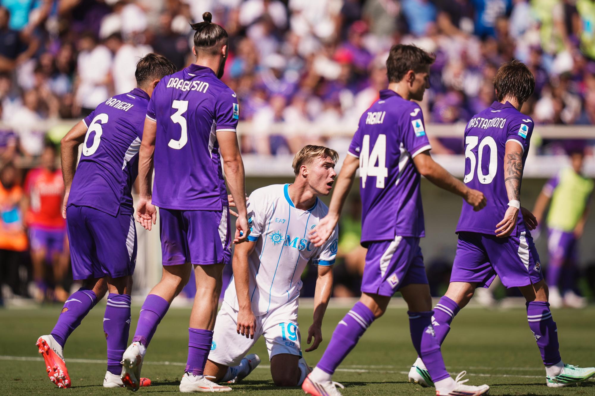 Serie A : La Fiorentina accroche Naples et prend un point précieux
