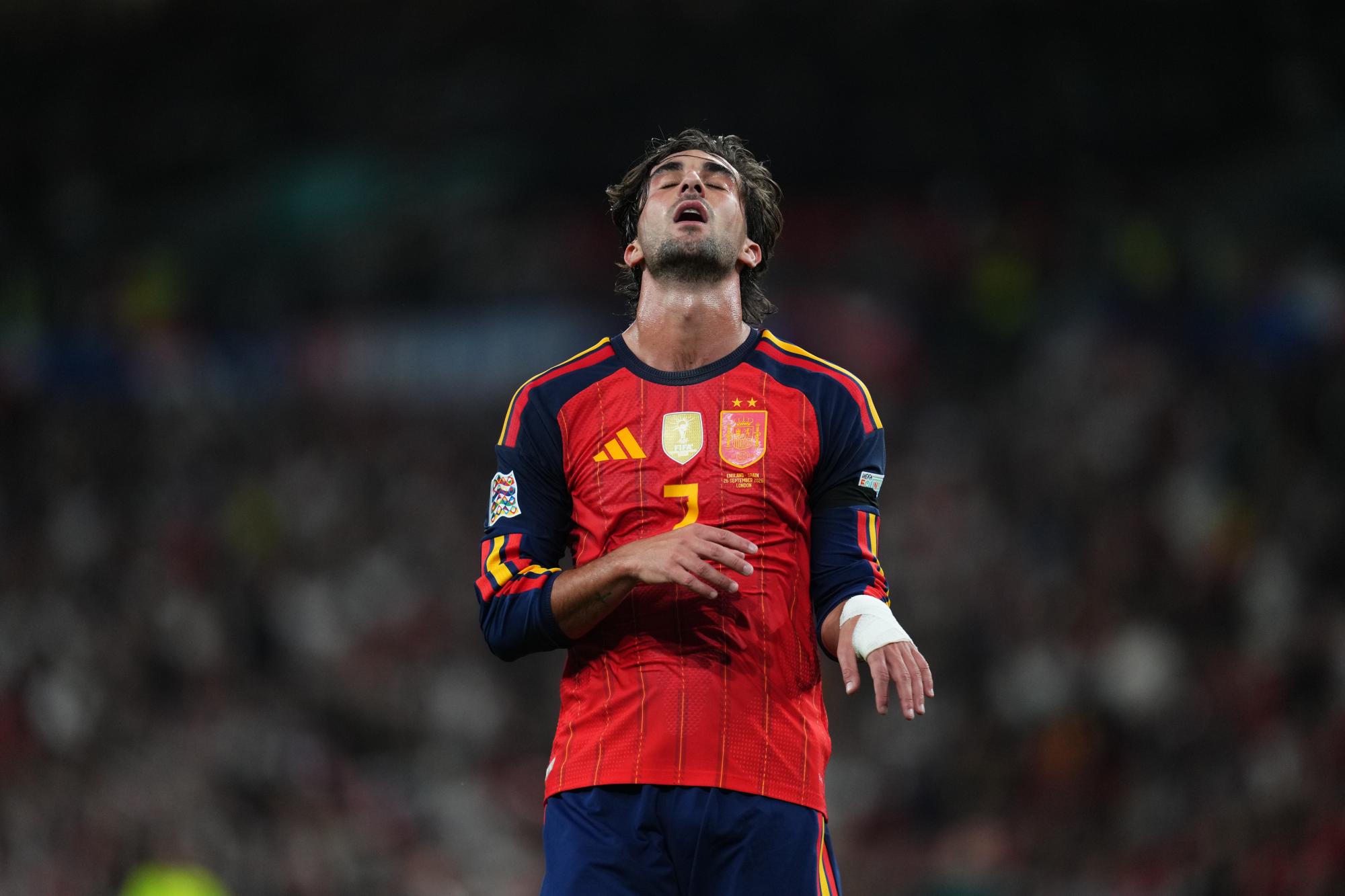 Ligue des nations : le sélectionneur de l'Espagne Luis de la Fuente prend la défense de l'attaquant du Paris-Saint-Germain PSG Ferran Torres après la victoire contre l'Angleterre de Harry Kane