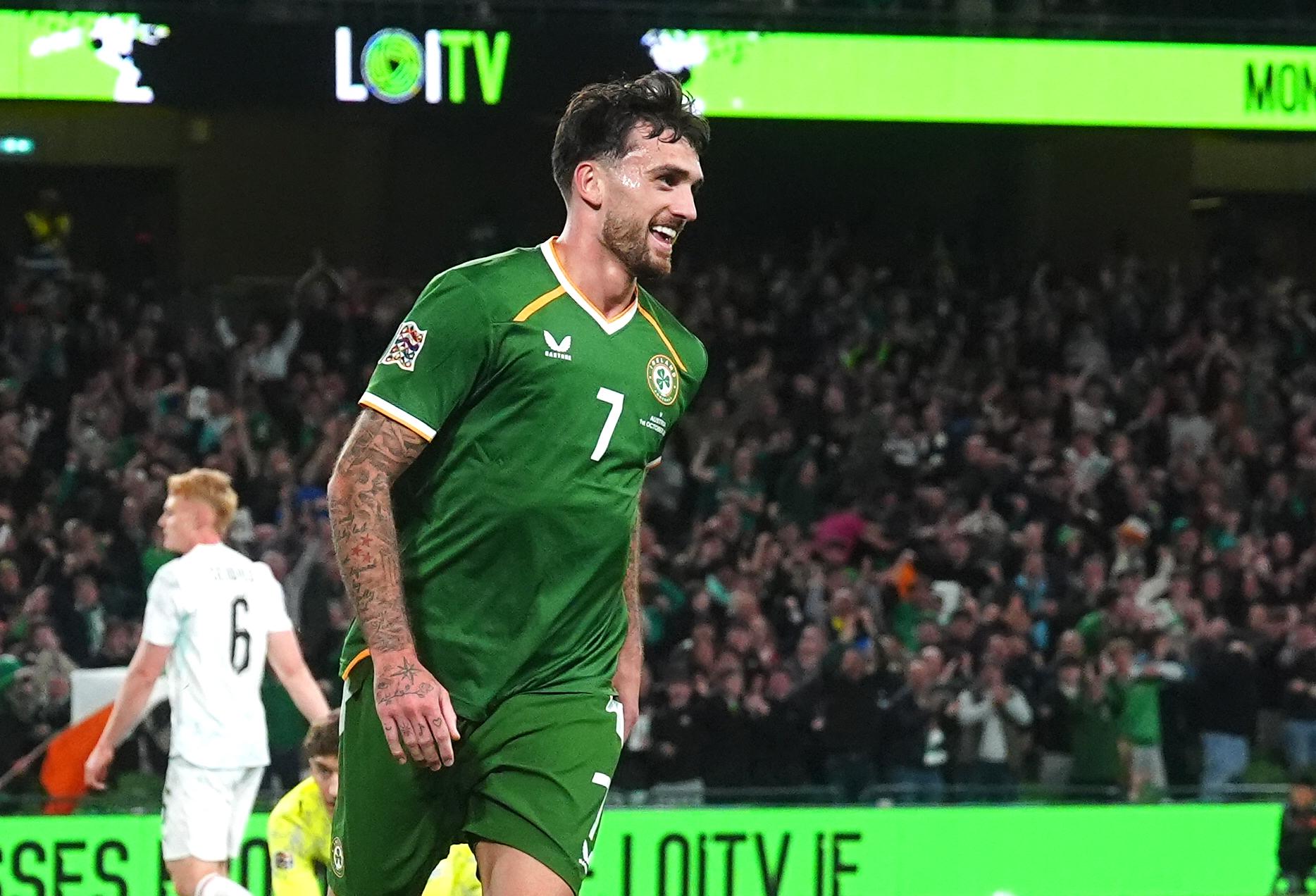 Ligue des nations - Le but fou de l'attaquant irlandais Troy Parrott face à l'Autriche