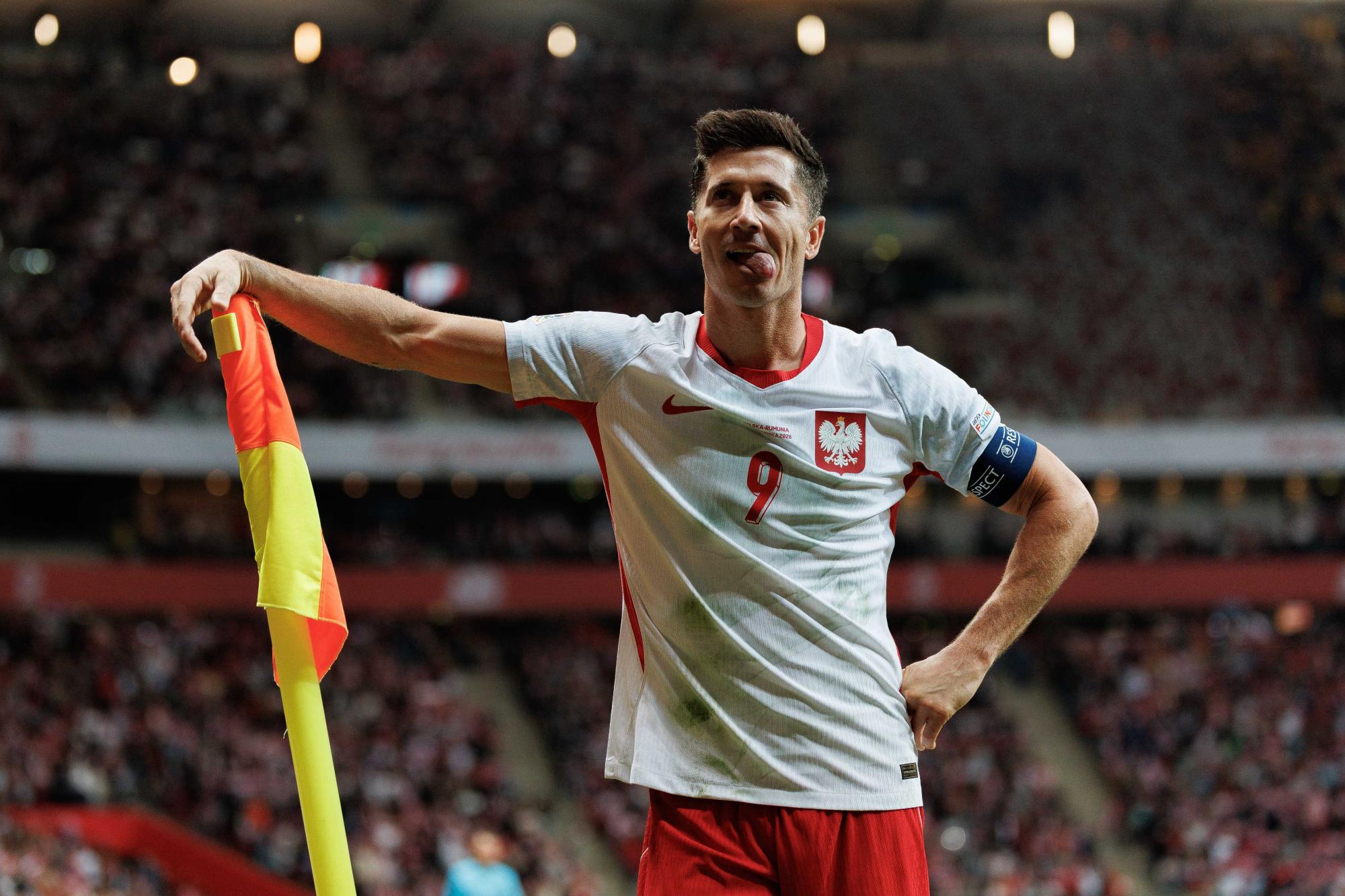 Robert Lewandowski inscrit un triplé avec la Pologne contre la Roumanie