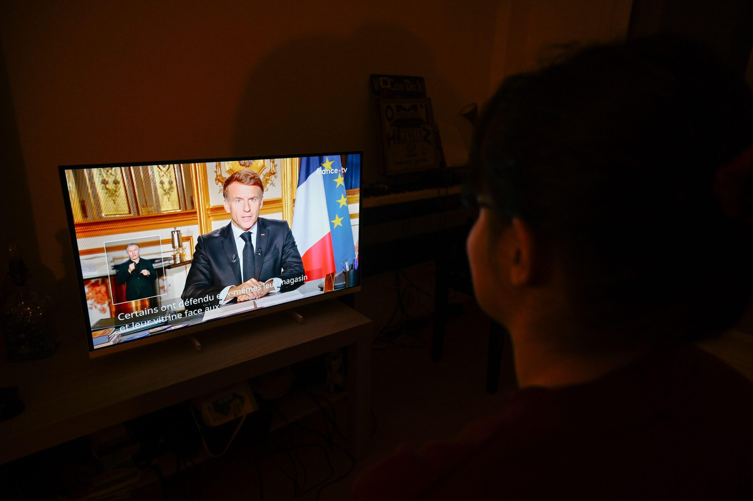 Comment le monde du football se positionne-t-il après les manifestations du 17 octobre ?
