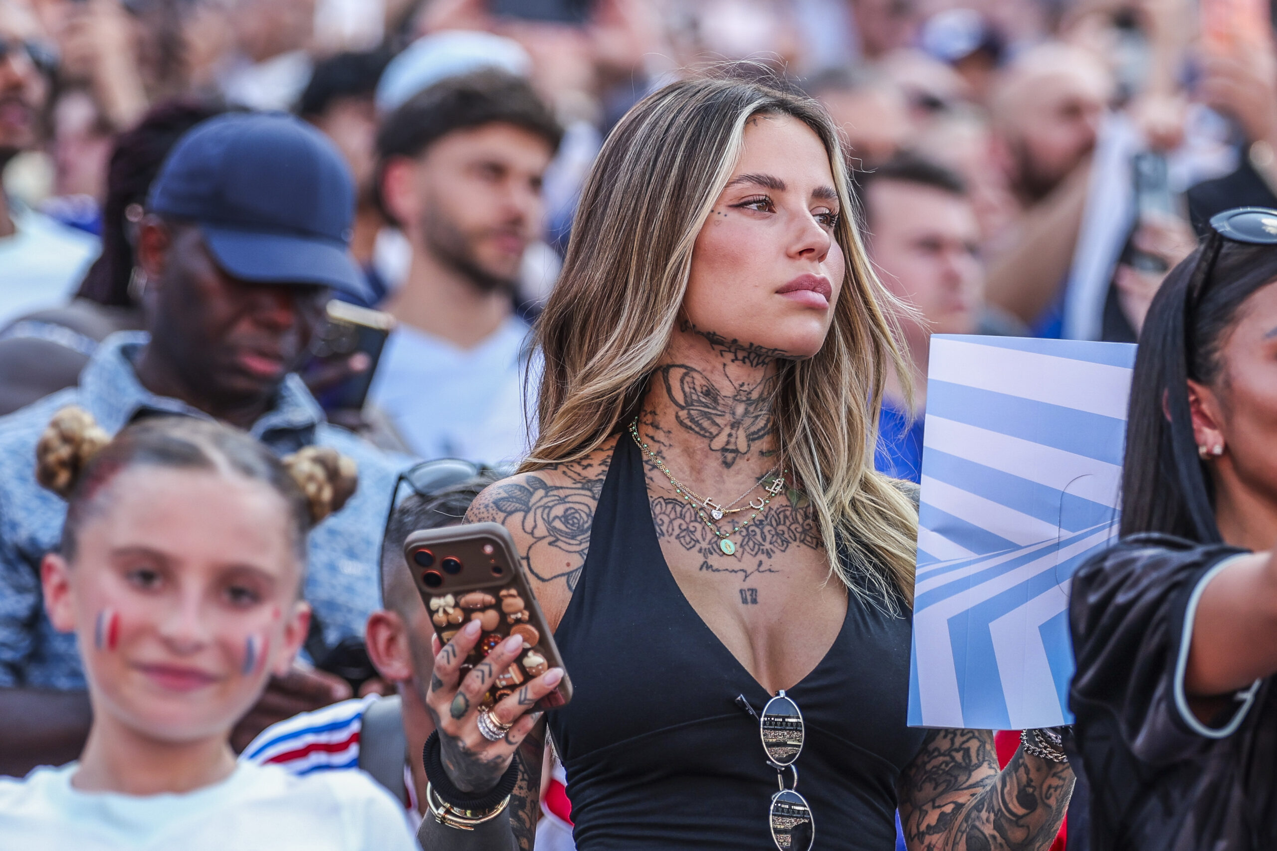 «/Si tu voles ton prochain, on te coupe les mains » : La compagne de Théo Hernandez se prononce sur les manifestations et préfère les méthodes saoudiennes pour lutter contre les violences