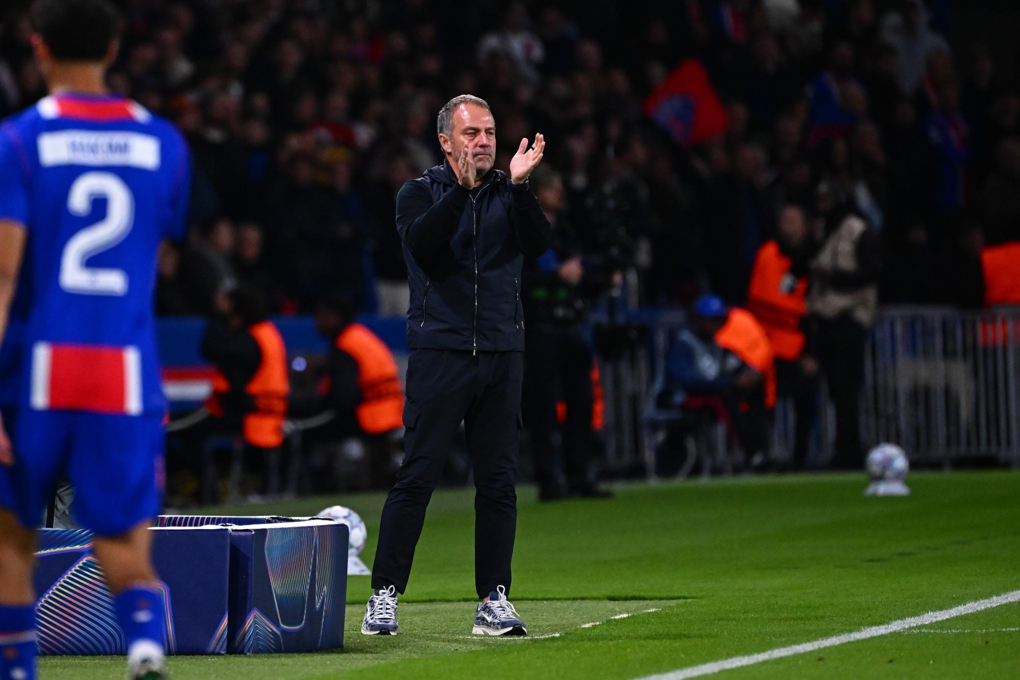 PSG-Barcelone - Hansi Flick rappelle que « les titres ne se gagnent pas en octobre »