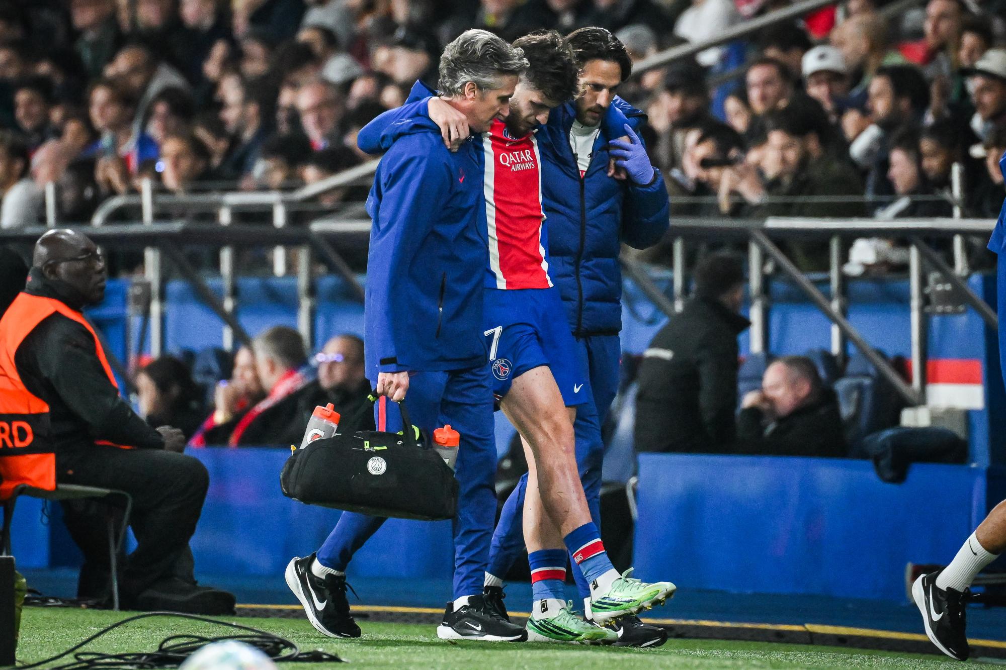 Le PSG peut-il recruter dès maintenant à la suite de la grave blessure de Kvaratskhelia ?
