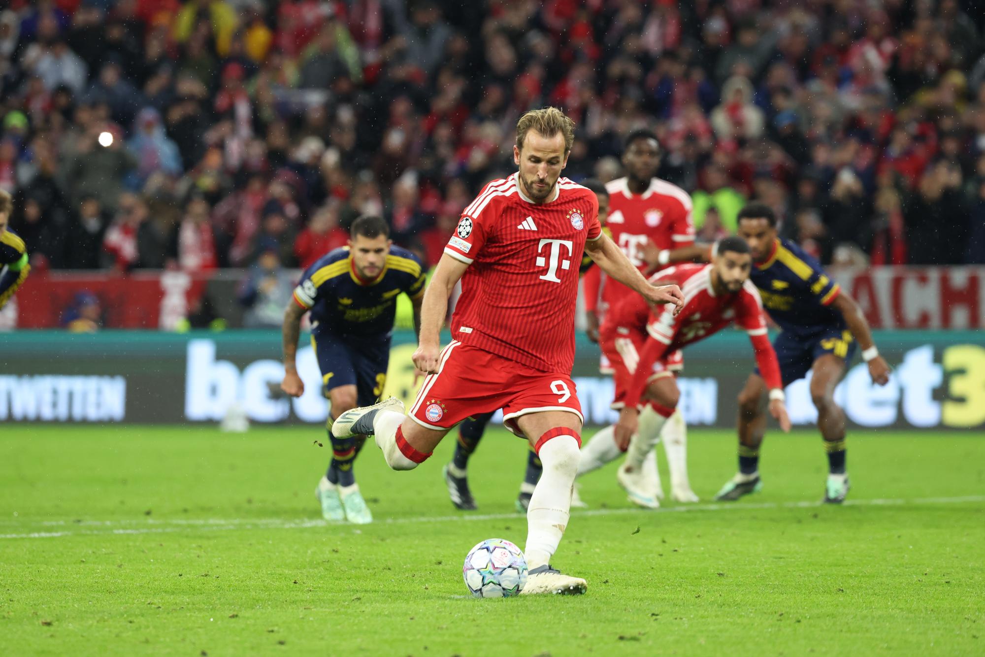 Ligue des champions : Une occasion de but très dangereuse pour le Bayern après un six-mètres de Harry Kane