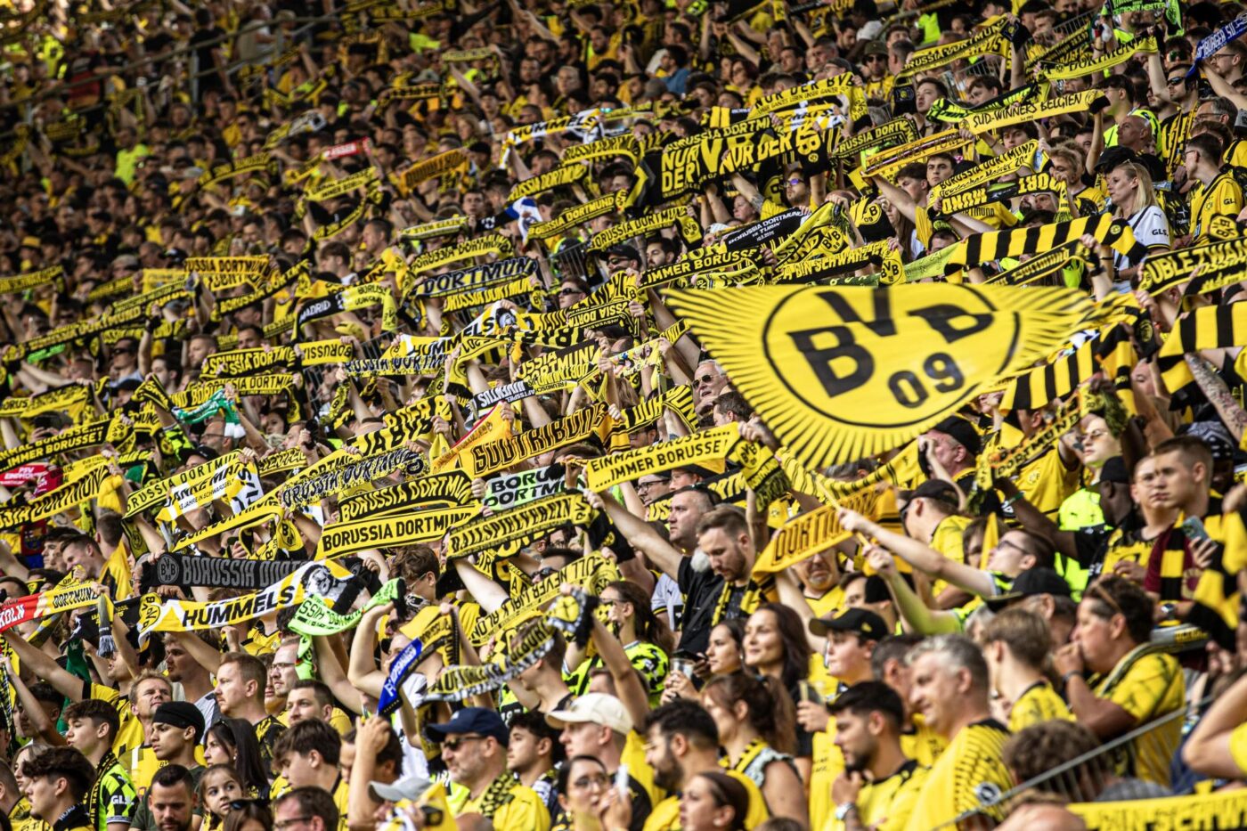 Bundesliga : Dortmund lance un «  mode supporter » pour réduire l’utilisation des téléphones dans les stades