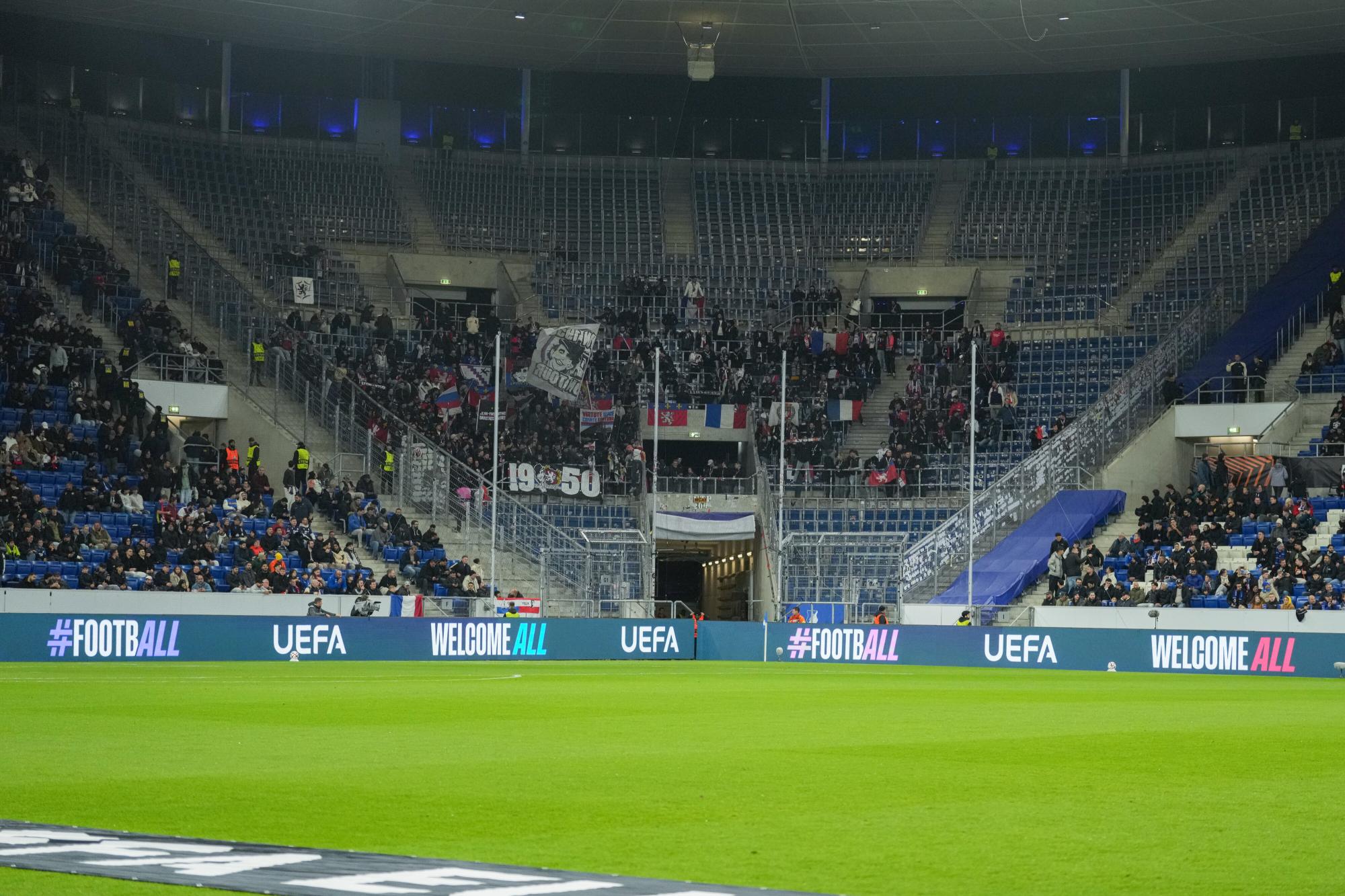 Europa League : l'OL charge la police allemande pour son comportement envers certains supporters à la frontière avant la rencontre face à Hoffenheim