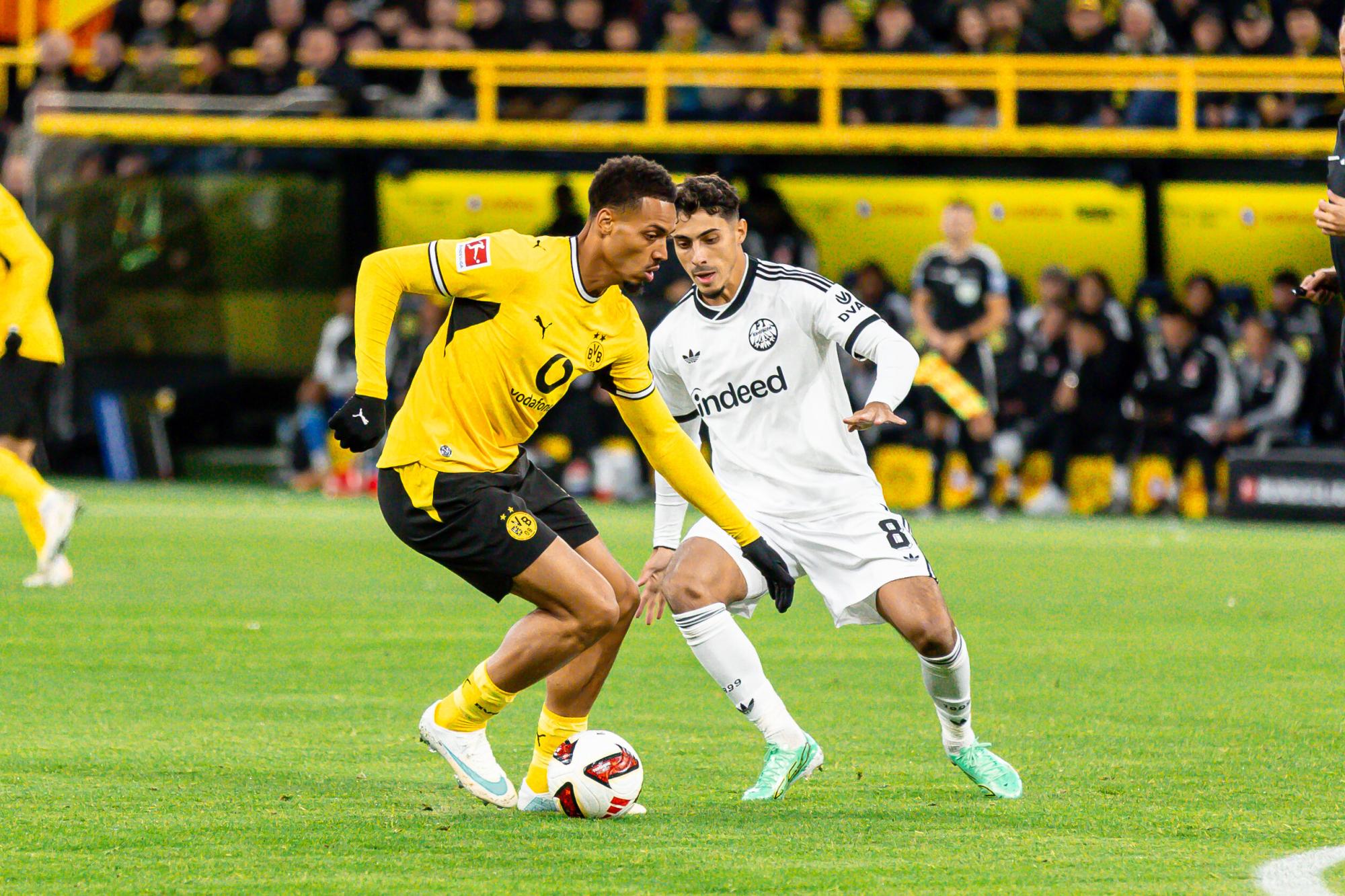Bundesliga : Dortmund prend trois points d'avance sur le Bayern en battant Francfort grâce à ses supersubs