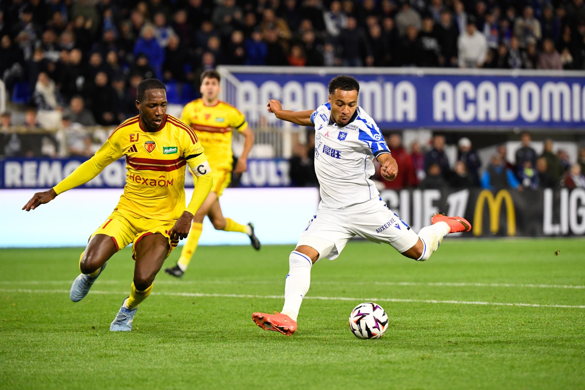 Ligue 1 : Toulouse et Angers s'ennuient ferme contre Troyes et Lorient, Auxerre et Le Mans inséparables