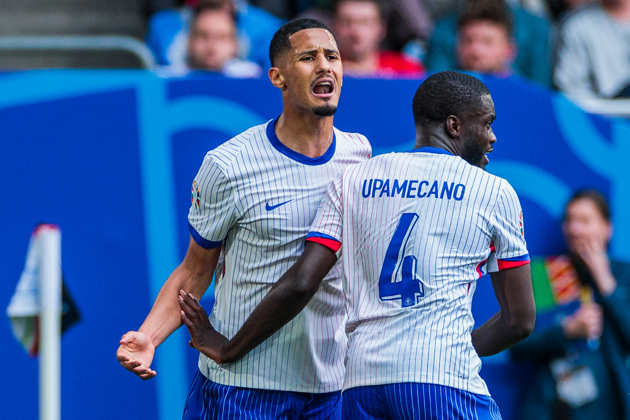 William Saliba classé 29e du Ballon d'or 2026 et Dayot Upamecano 26e