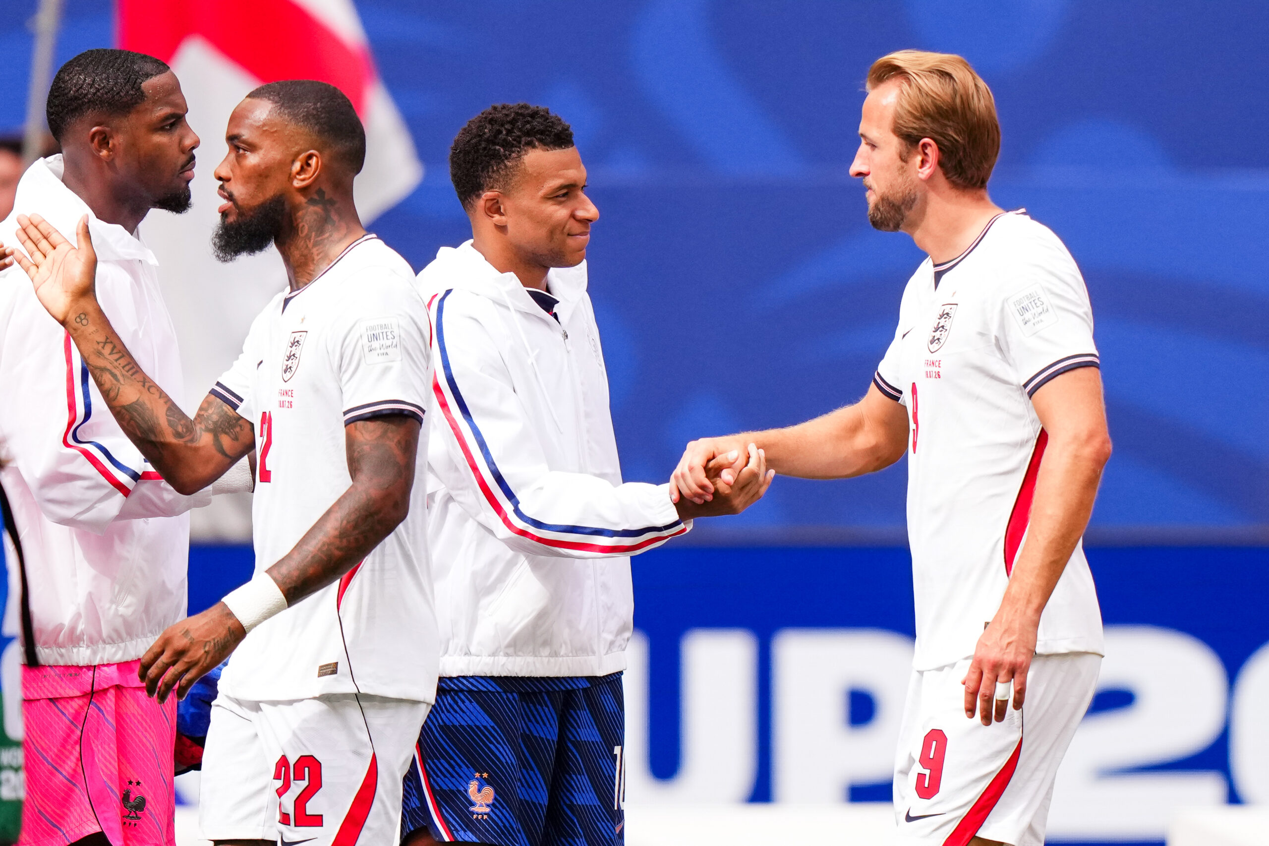 Lamine Yamal, Kylian Mbappé et Harry Kane sont sur le podium du Ballon d'Or
