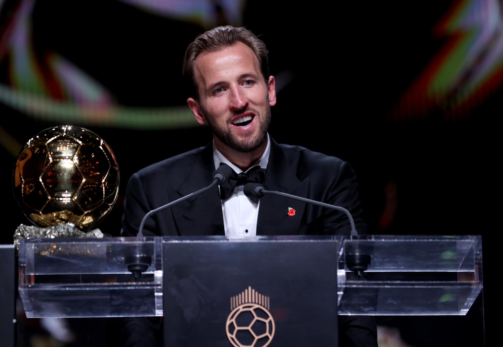 «//Une superstar pleine d'humilité » : la revue de presse outre-Manche après le sacre de Kane