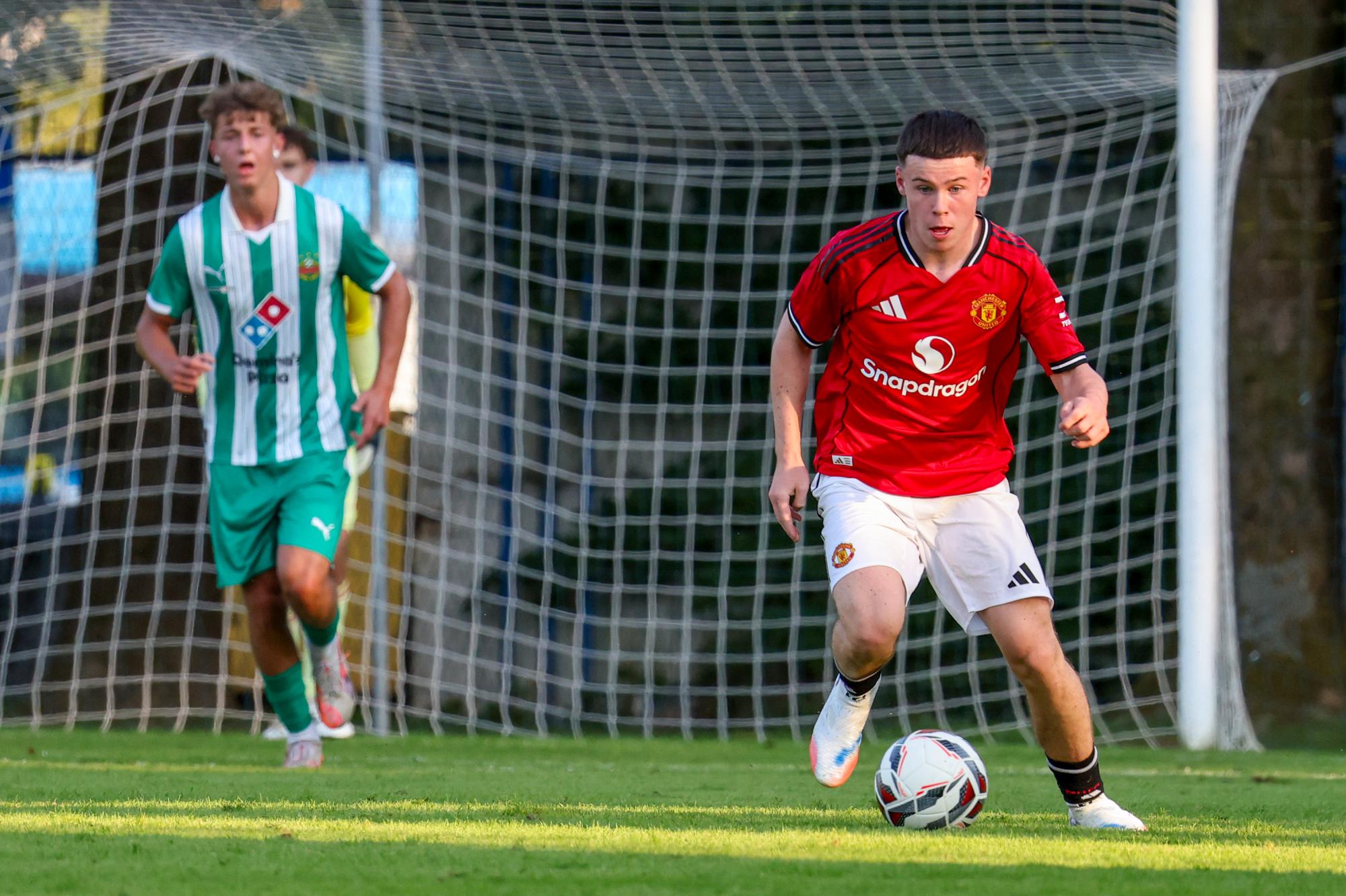 Manchester United - Le fils de Wayne Rooney inscrit un quadruplé